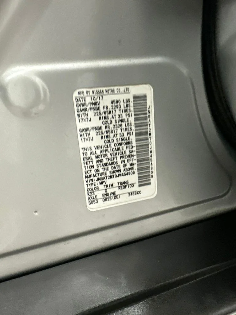 Used 2018 Silver Nissan SV image 28