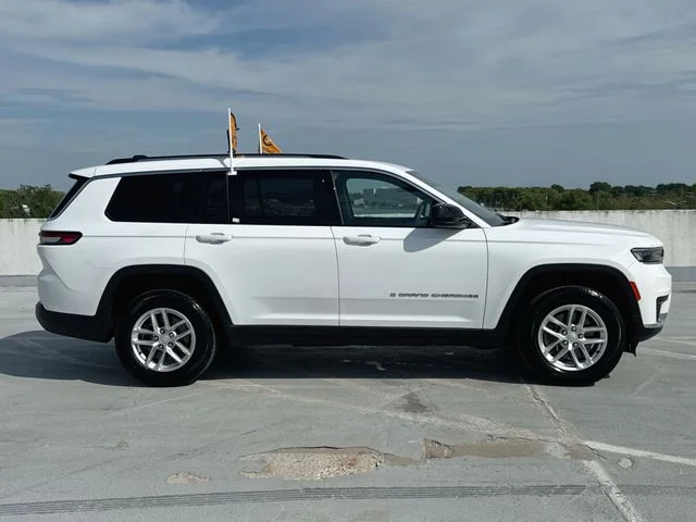 Certified Used 2023 White Jeep Laredo image 9