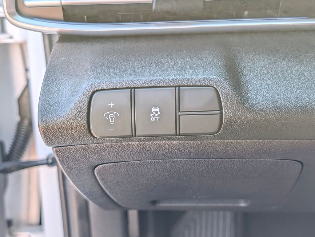 2024 Hyundai Elantra SEL - Photo 29