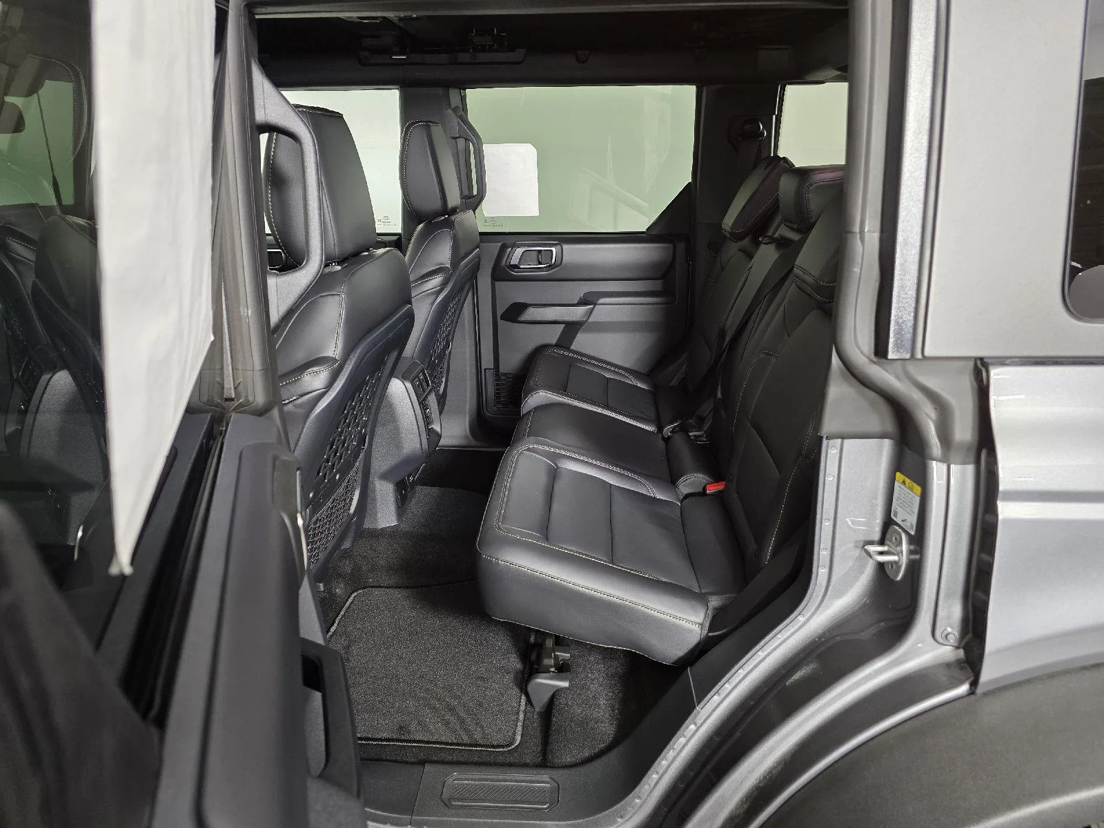 Used 2025 Carbonized Gray Metallic Ford Badlands image 15