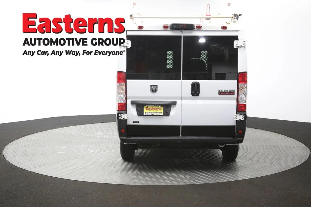 Used 2021 White Ram Base image 35