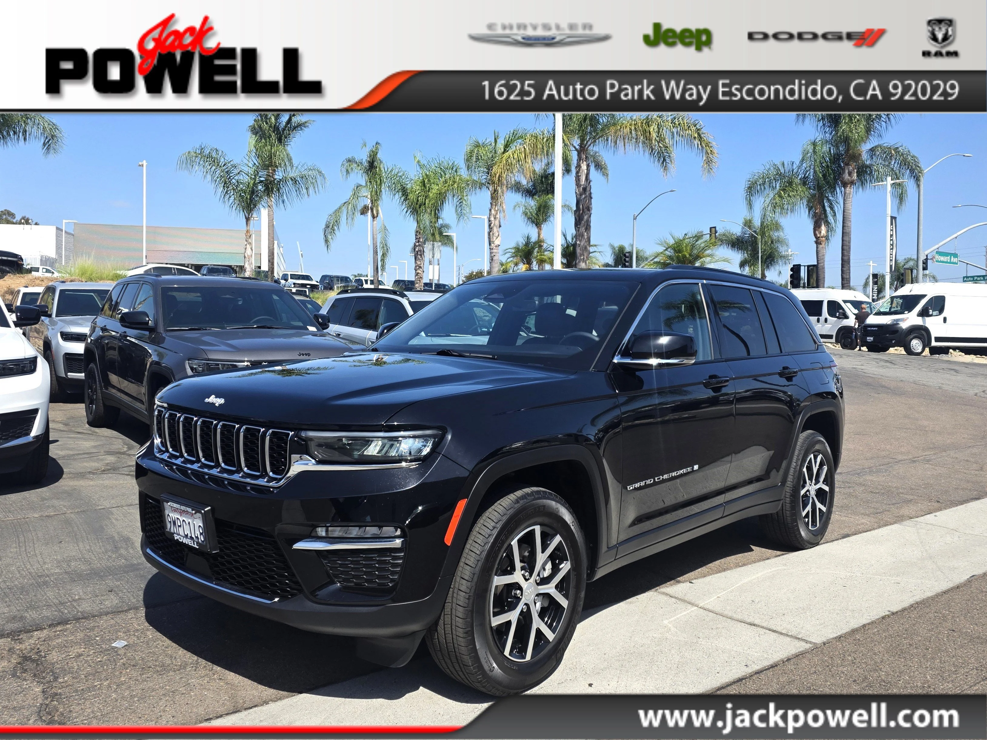 Used 2024 Diamond Black Jeep Limited image 1