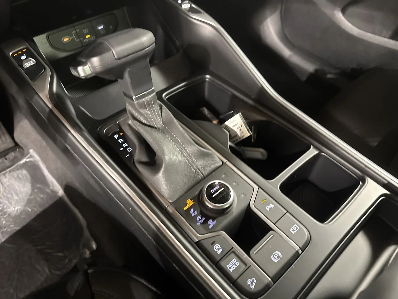 New 2026 Ivory Kia X-Line EX image 25