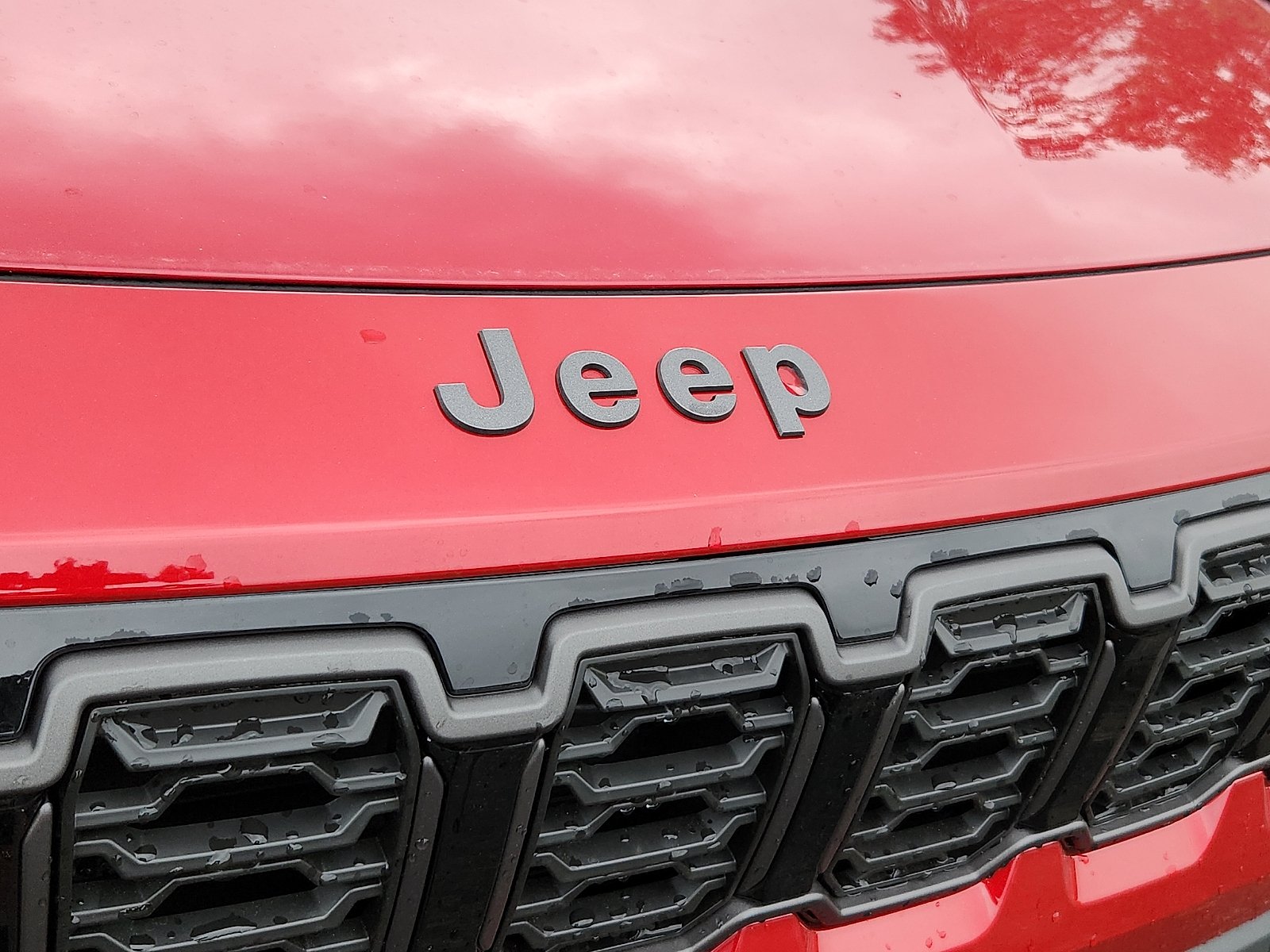 New 2026 Red Hot Pearl-Coat Exterior Paint Jeep Limited image 17