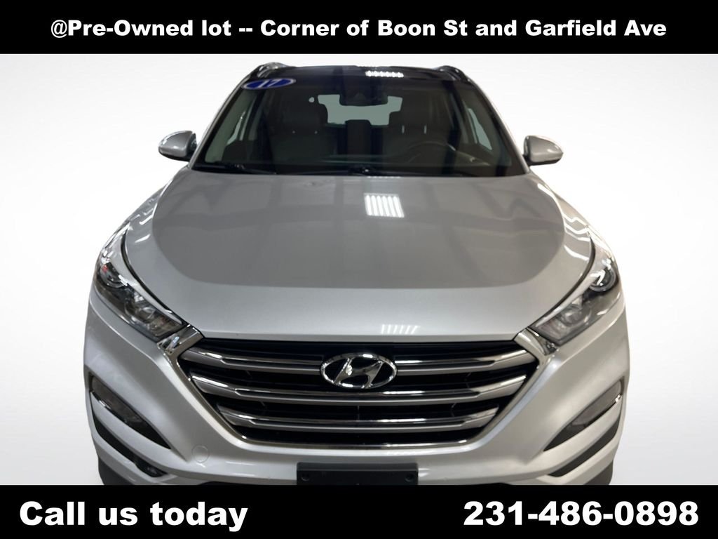 Used 2017 Silver Hyundai Limited image 8