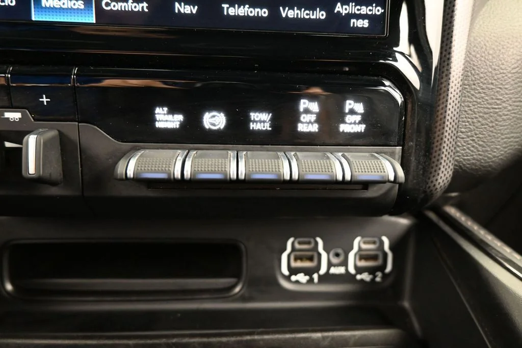 Used 2023 Diamond Black Crystal Pearlcoat Ram Limited image 30