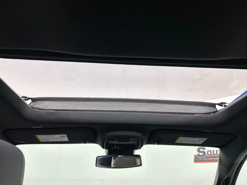 Used 2025 Blue Chevrolet ZR2 image 20