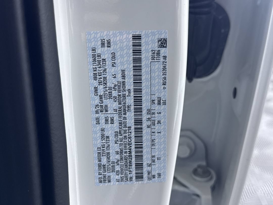 New 2027 Star White Metallic Tri-Coat Ford Platinum image 11