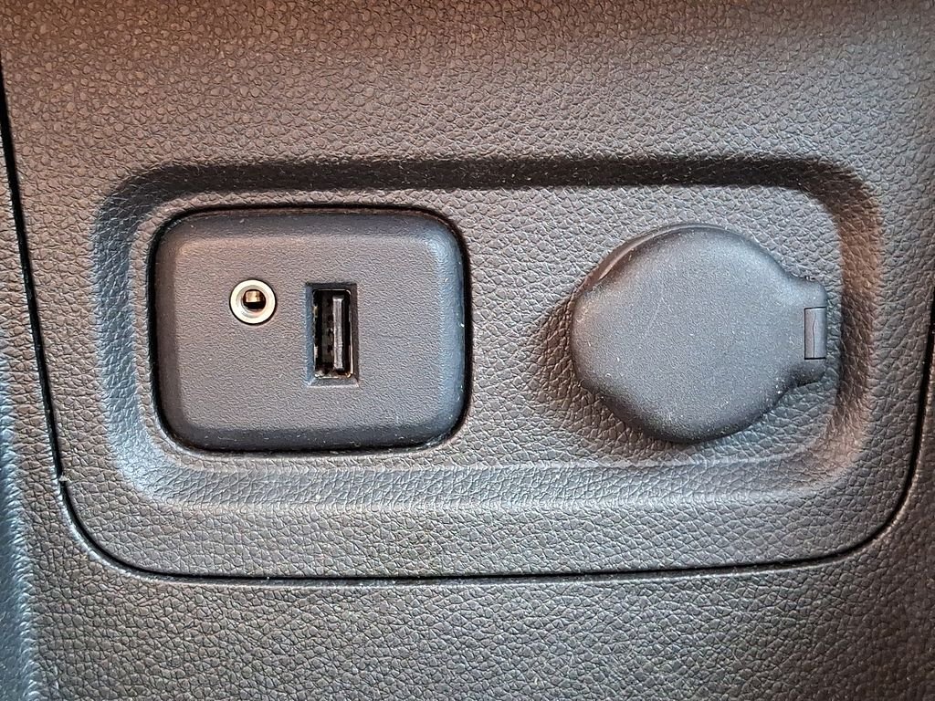 Used 2016 Blue Chevrolet 1LT image 24