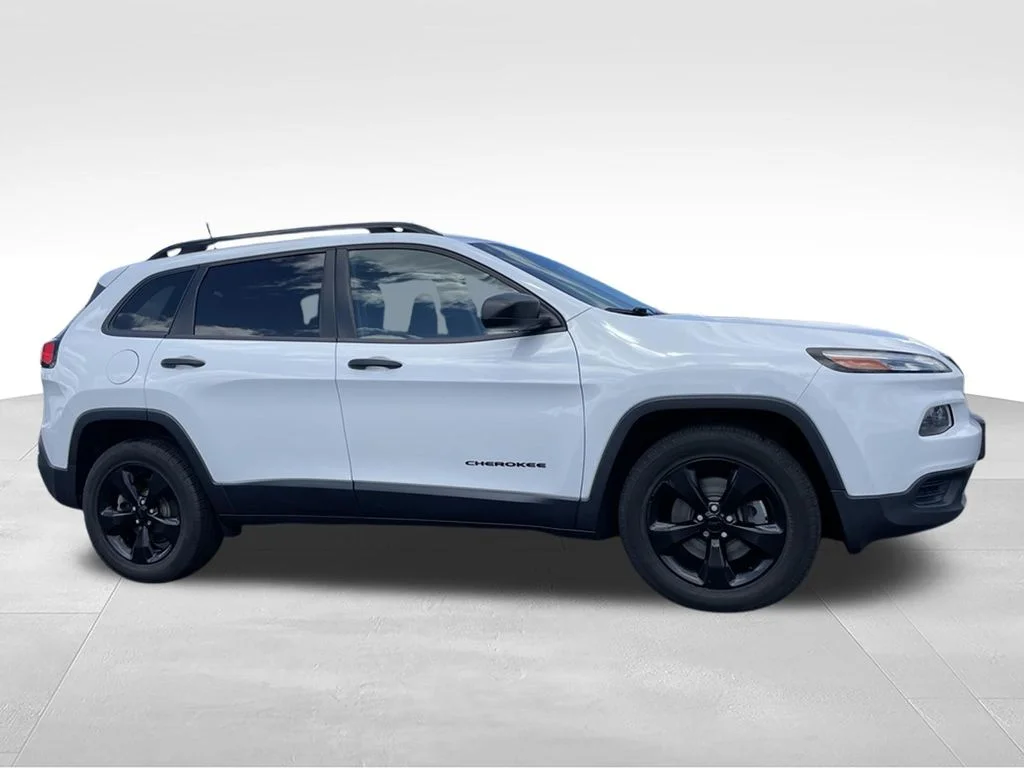 Used 2016 Jeep Cherokee Sport Altitude with VIN 1C4PJMAB6GW301656 for sale in Beaver Dam, WI