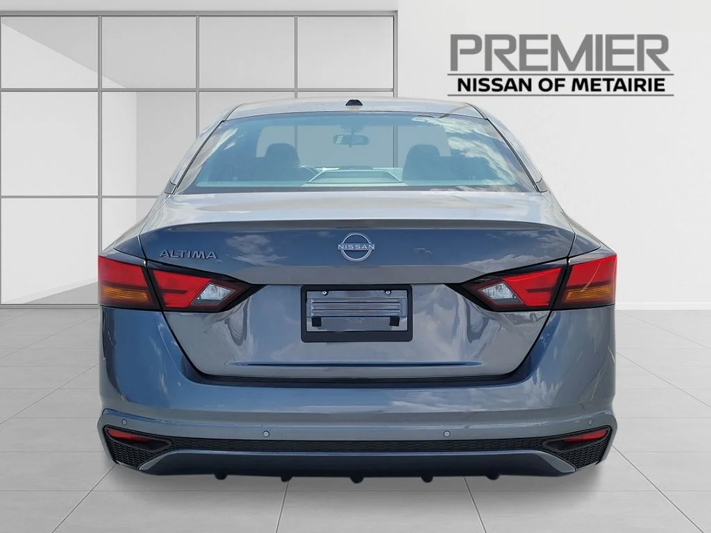 New 2026 Gray Nissan 2.5 SV image 5