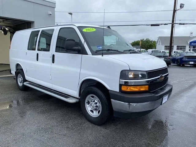 Used 2025 White Chevrolet Work Van image 11