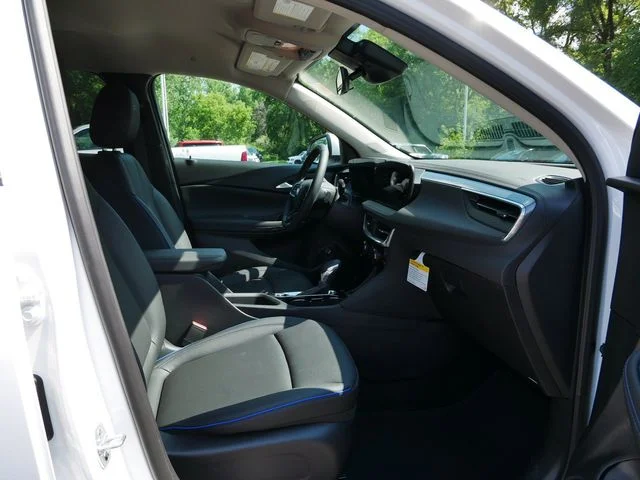 Used 2025 White Buick Sport Touring image 8