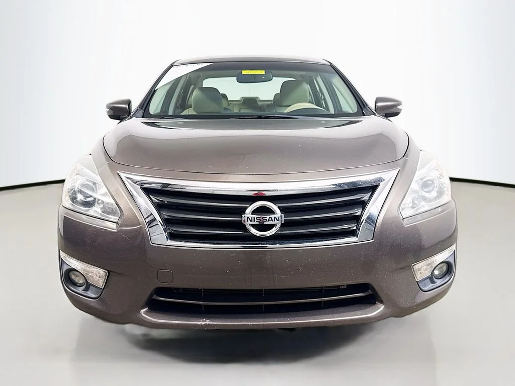Used 2014 Nissan Altima SV with VIN 1N4AL3APXEC407117 for sale in Louisville, KY