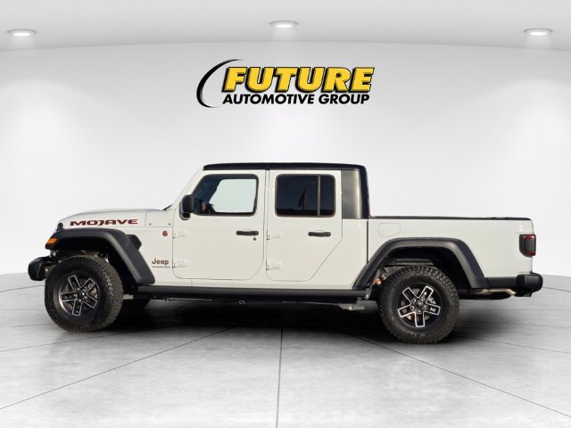 Used 2025 White Jeep Mojave image 7