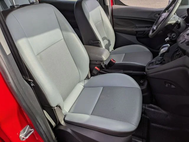 Used 2016 Red Ford XL image 34