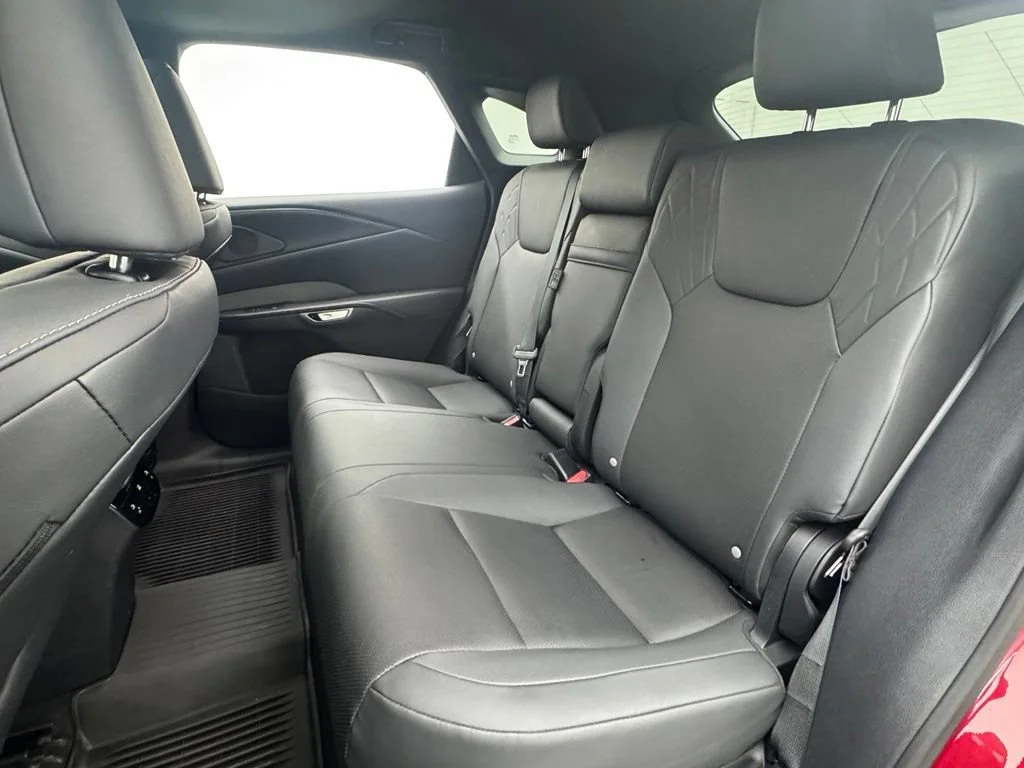 Used 2023 Red Lexus RX 350 image 35