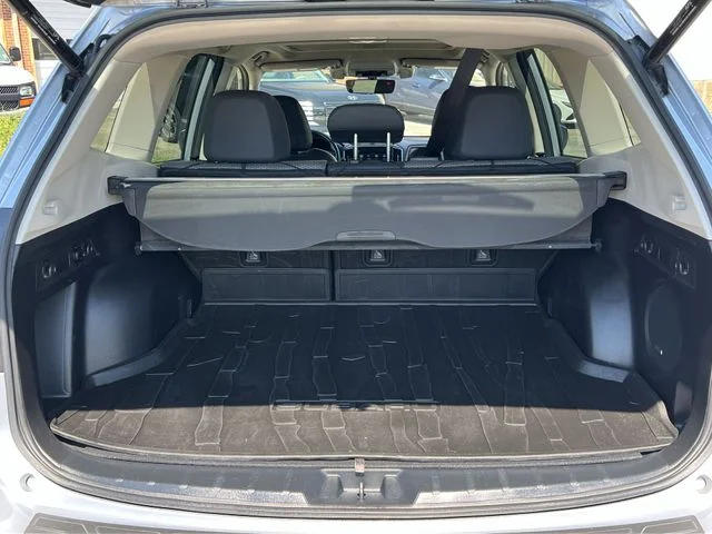Used 2020 Silver Subaru Sport image 39