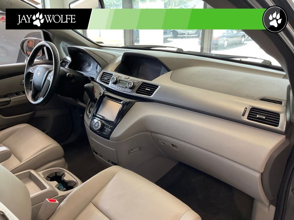 Used 2014  Honda EX-L image 16