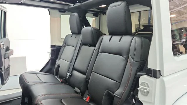 New 2026 Bright White Clearcoat Jeep Rubicon X image 20