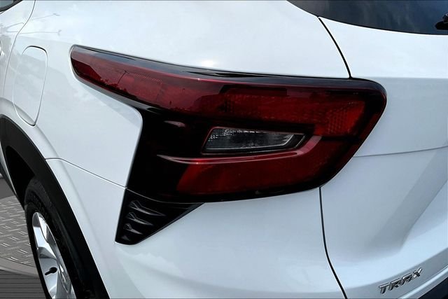 Used 2026 White Chevrolet LS image 21