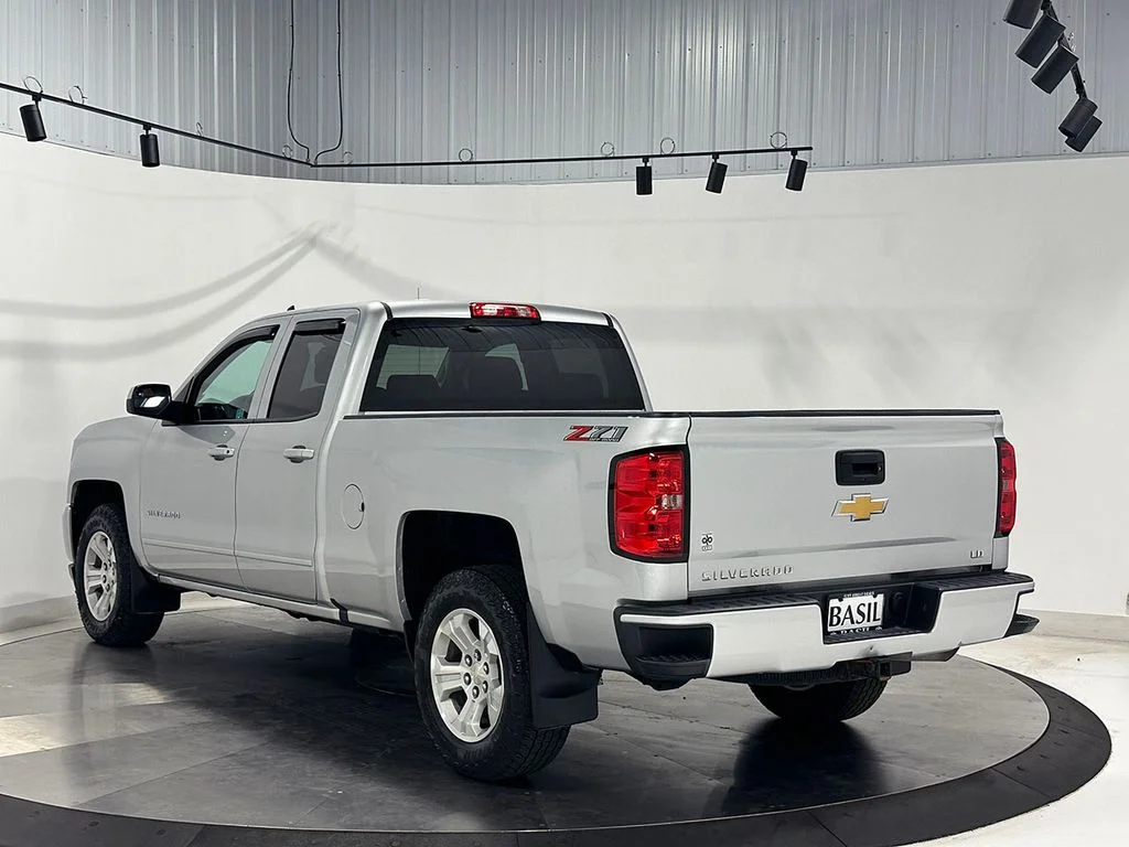Used 2019 Silver Chevrolet LT image 13