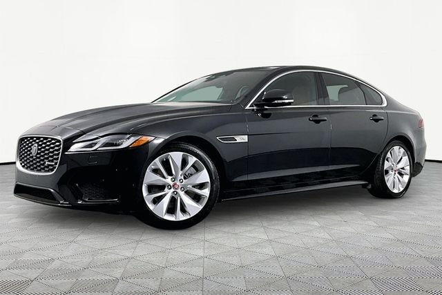 2022 Jaguar XF P300 R-Dynamic SE's photo