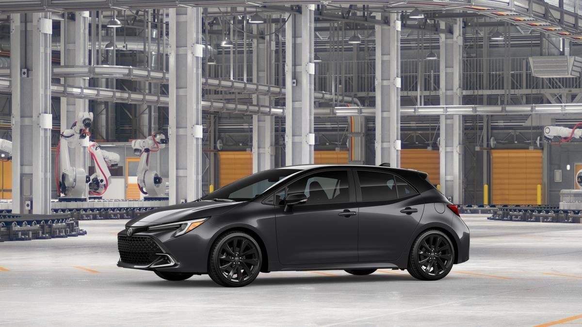 New 2026 Magnetic Gray Metallic with Midnight Black Metallic roof <sup>1</sup> Toyota  XSE image 5