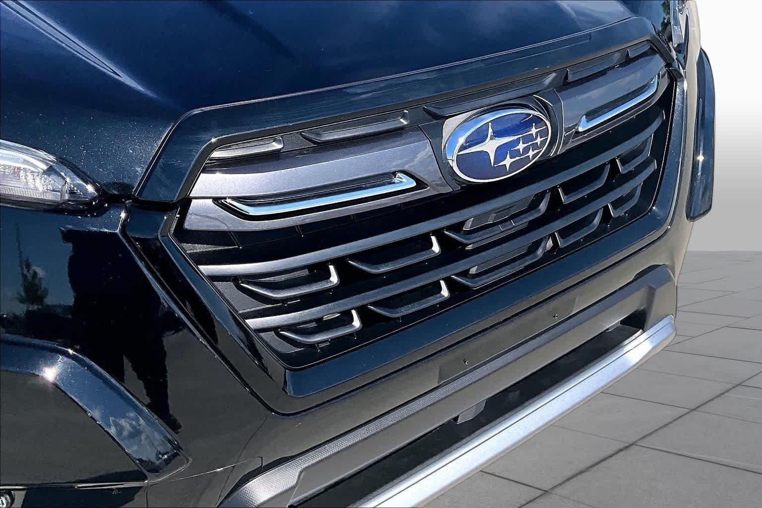 Used 2023 Crystal Black Silica Subaru Touring image 28
