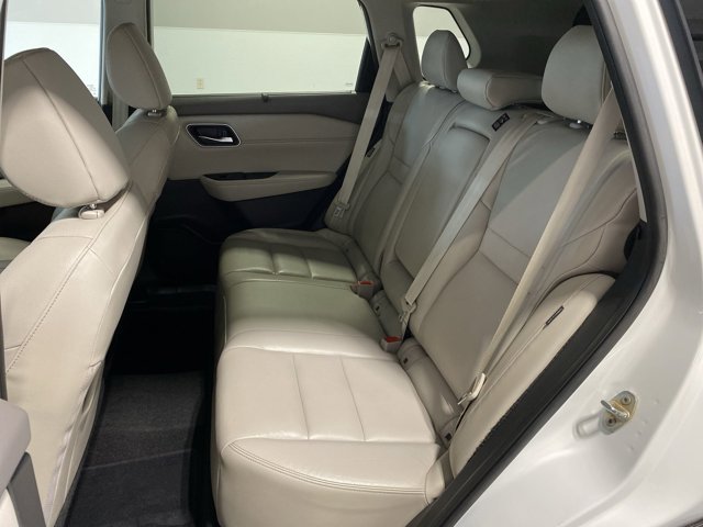 Used 2021 Pearl White Tricoat Nissan SL image 24