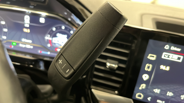 Used 2022 Onyx Black GMC Elevation image 17