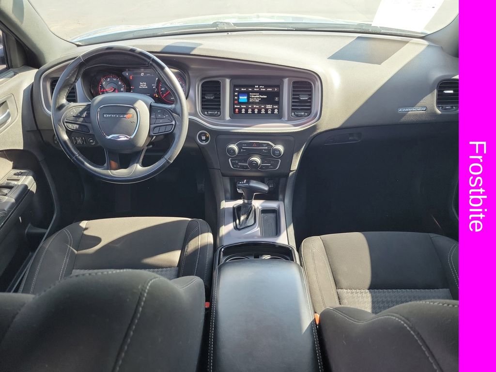 Used 2021  Dodge SXT image 10