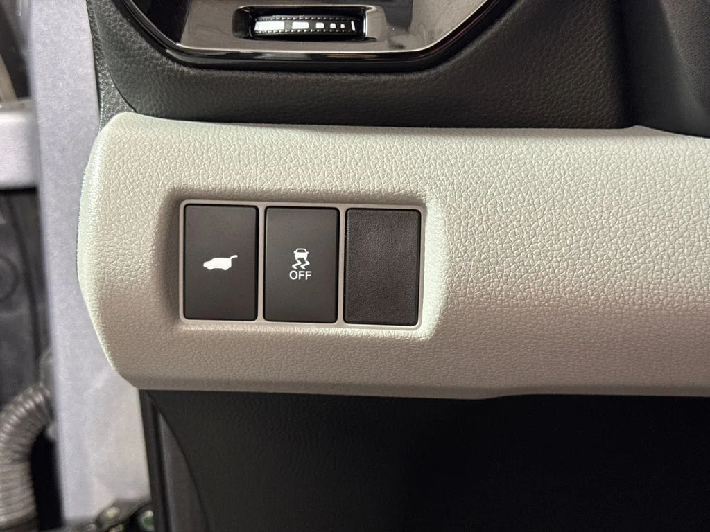 Certified Used 2024 Silver Honda Touring image 32
