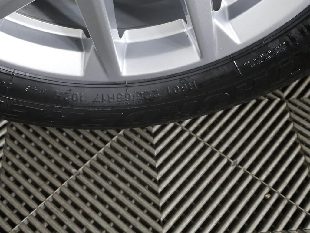 Used 2022 Gray Chevrolet LT image 18