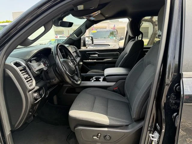 Used 2021 Diamond Black Ram Big Horn/Lone Star image 9