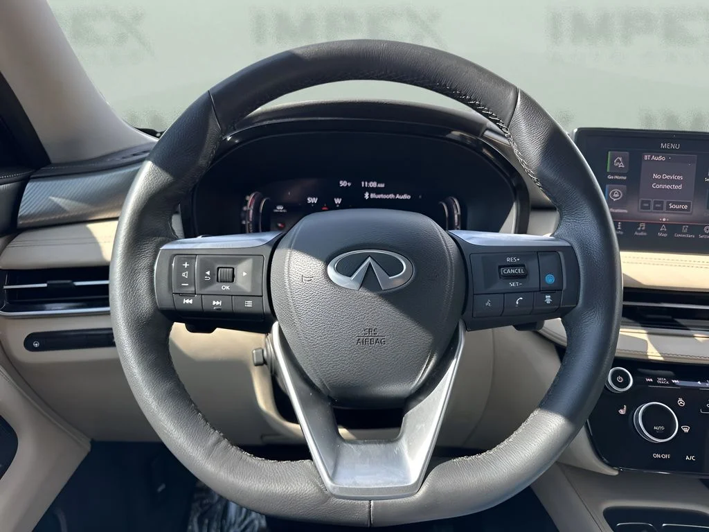 Used 2023 Gray INFINITI LUXE image 13