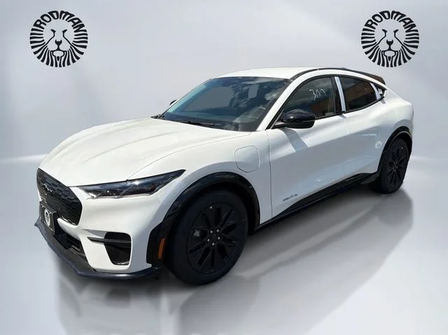 2026 Ford Mustang-Mach-e Premium's photo