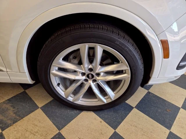 Used 2017 White Audi 3.0 TDI Premium Plus image 9