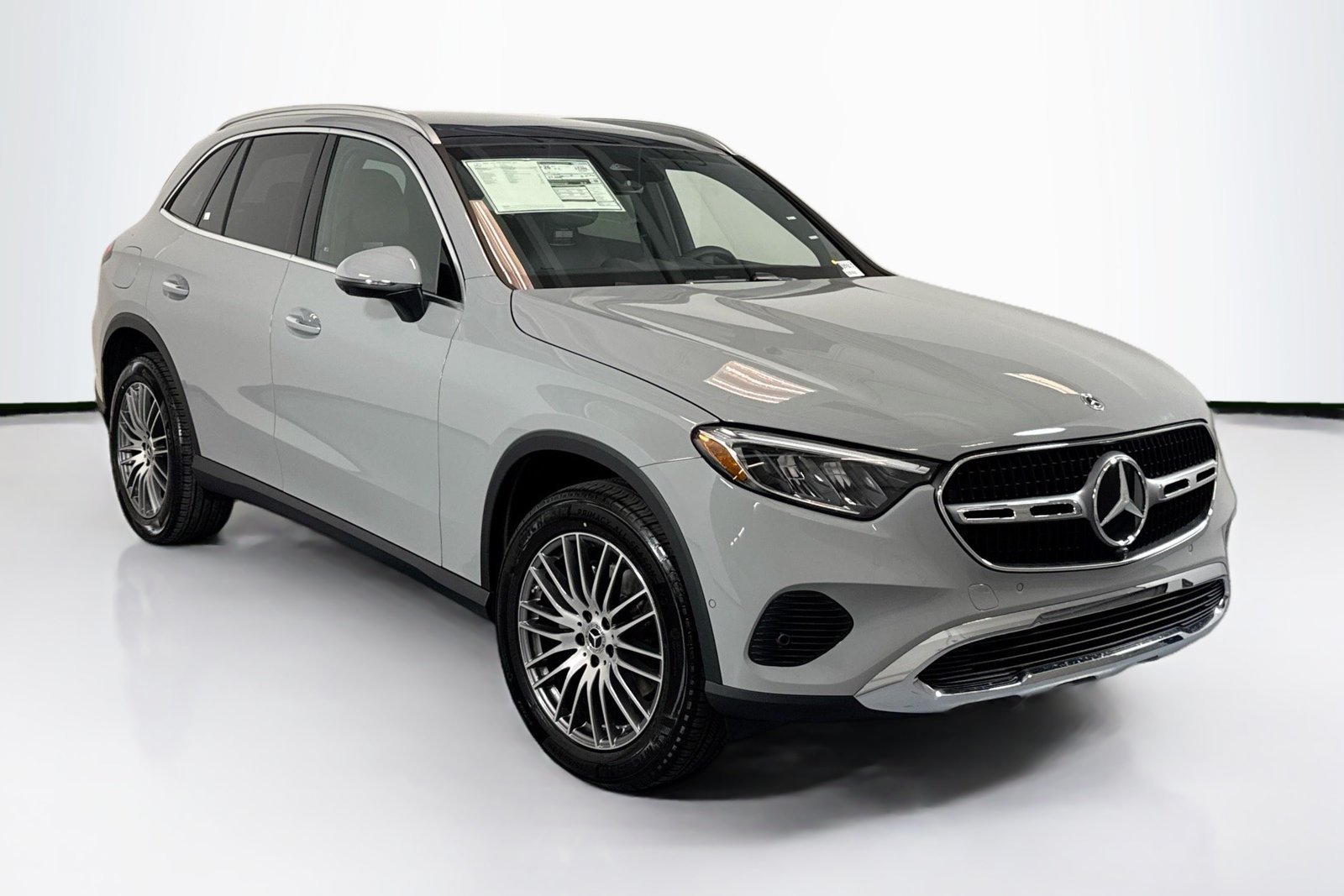 New 2026 MANUFAKTUR Alpine Grey Mercedes-Benz GLC 300 image 3