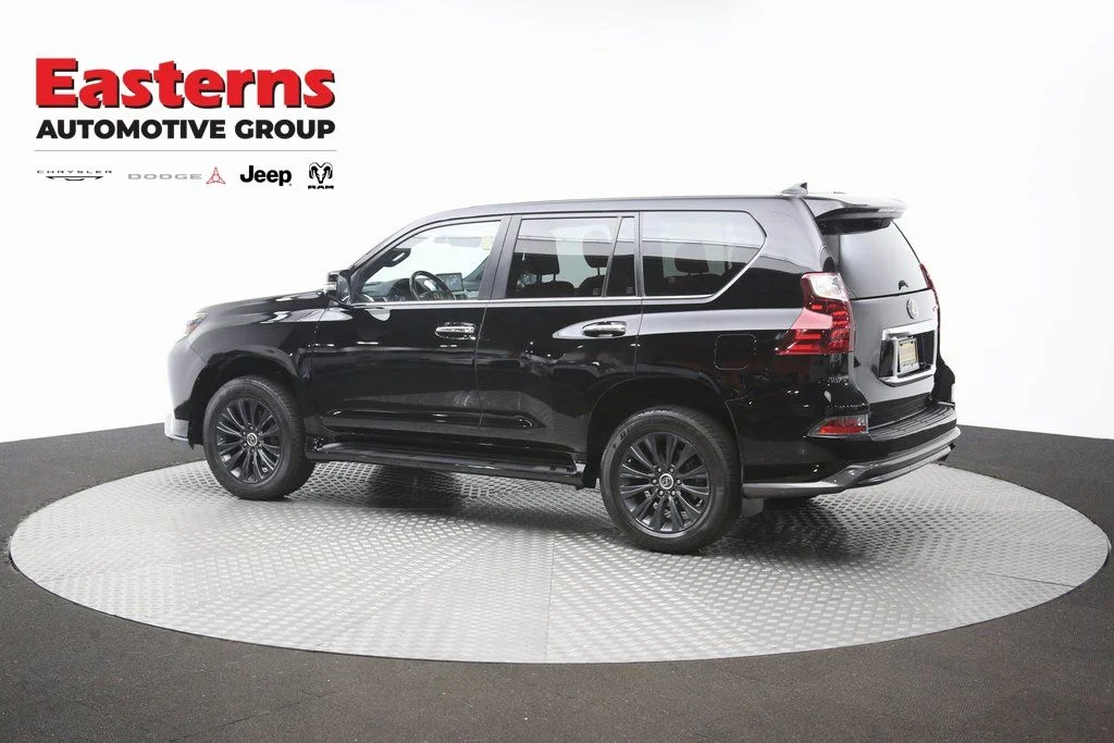 Used 2022 Black Lexus 460 image 71