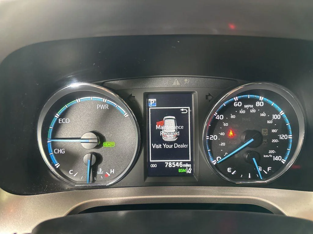 Used 2018 Aqua Toyota XLE image 3
