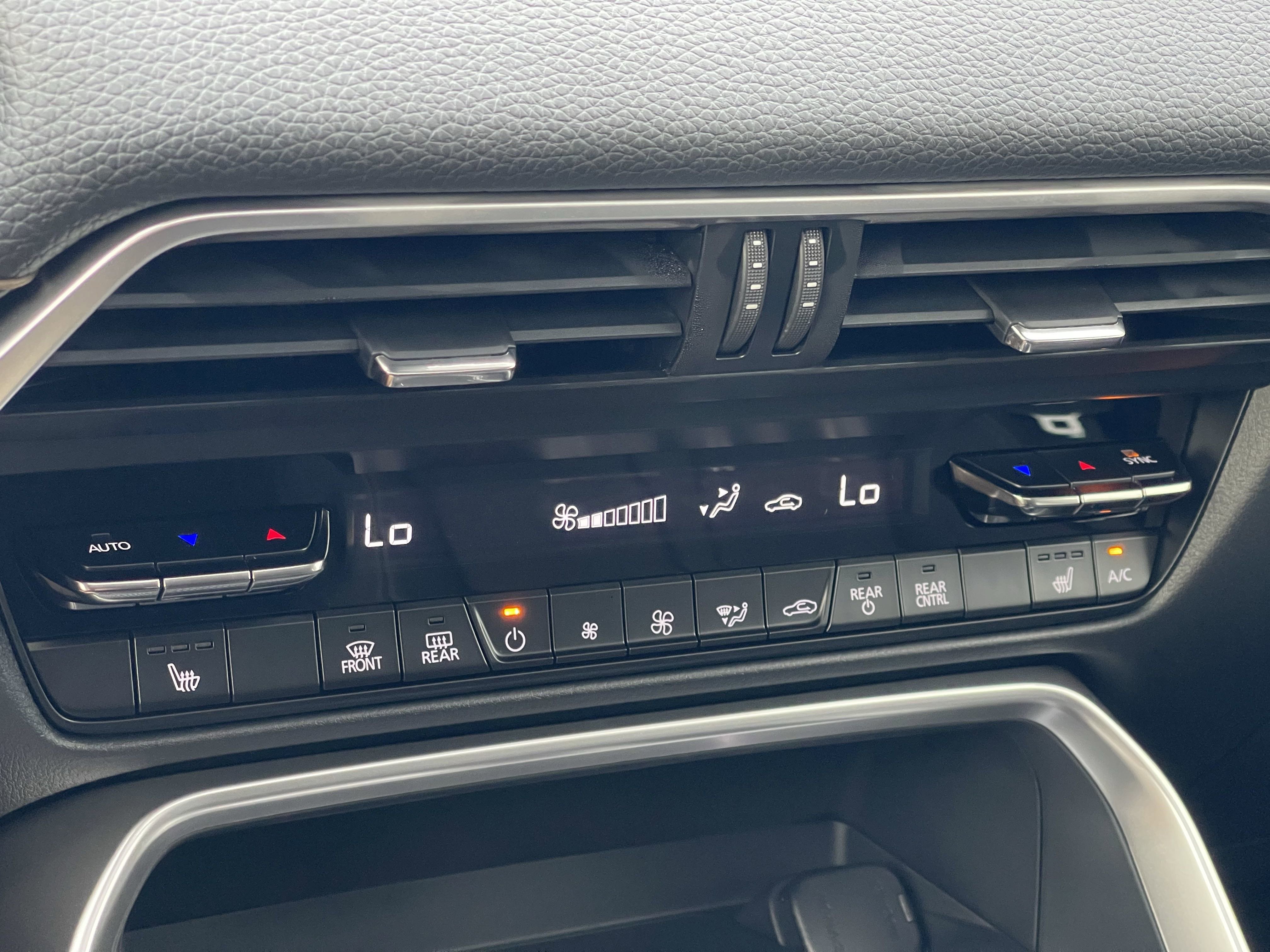 2025 Mazda CX-90 Preferred Package - Photo 4