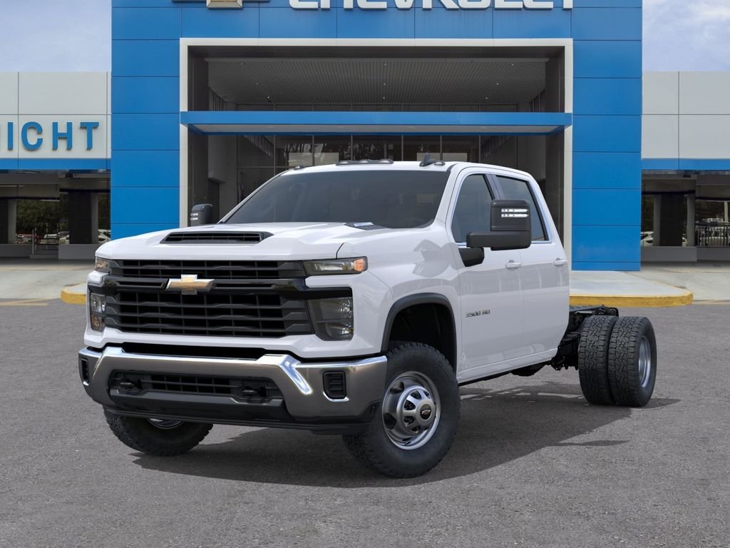 New 2026 Summit White Chevrolet Work Truck image 6