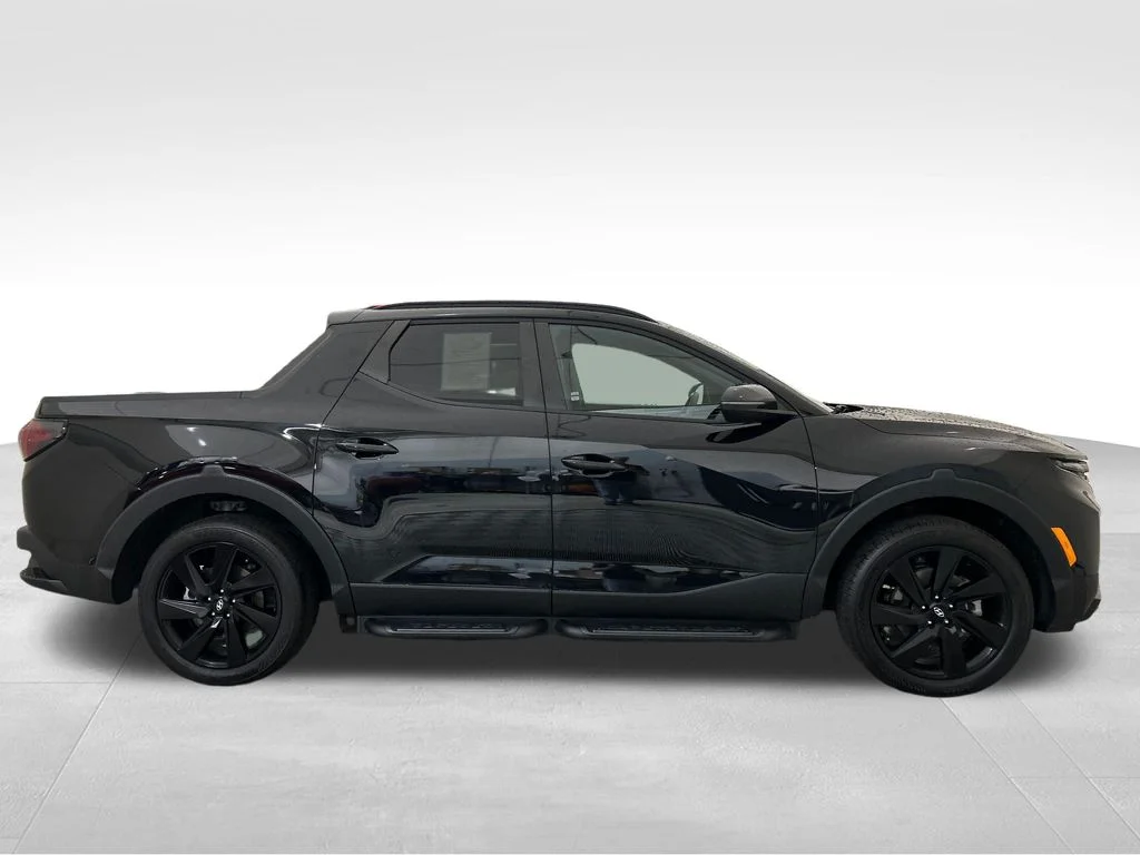 Used 2024 Black Hyundai NIGHT image 7