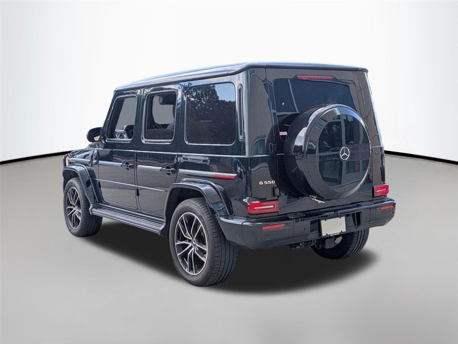 Used 2025  Mercedes-Benz G 550 image 7