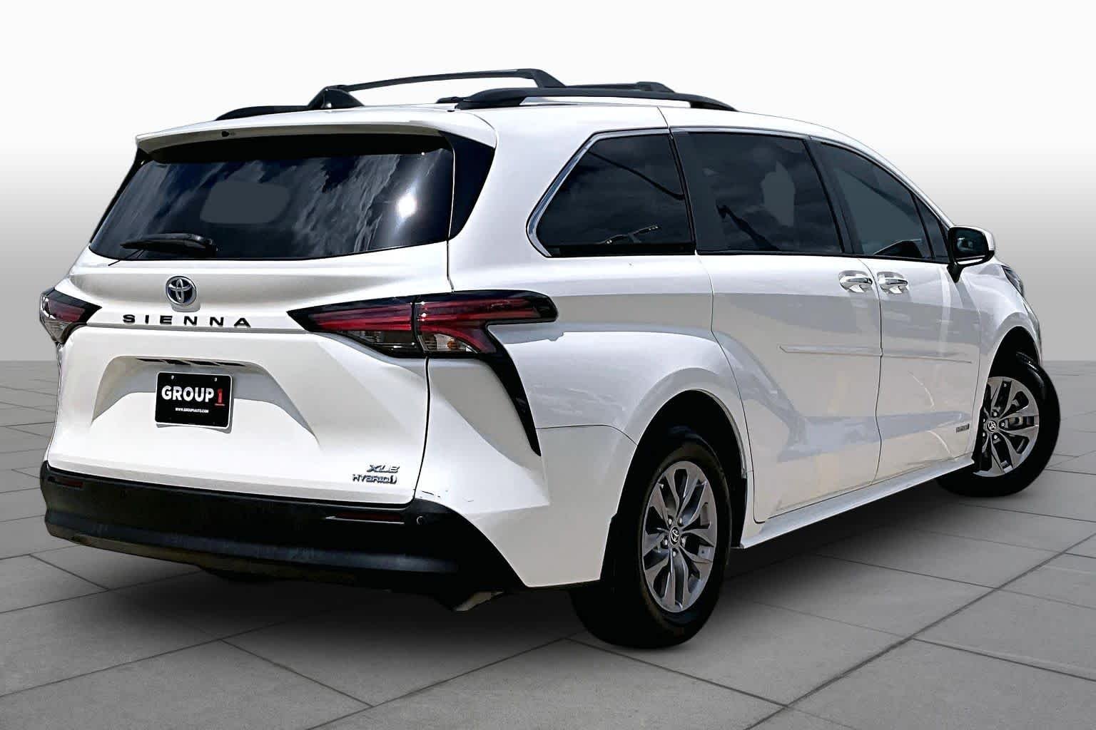 Used 2021 Blizzard Pearl Toyota XLE image 13