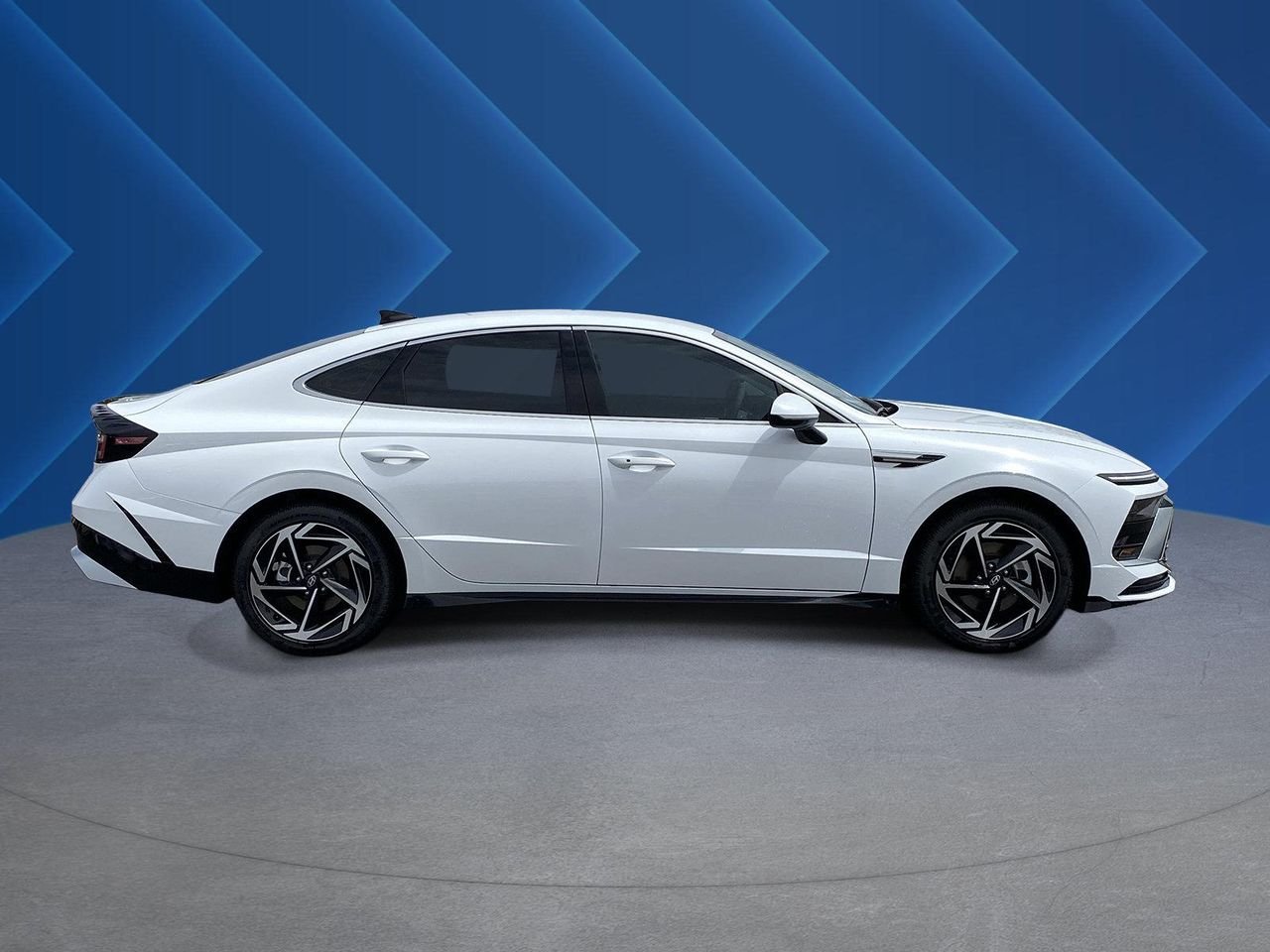 New 2026 Serenity White Hyundai SEL Sport image 2