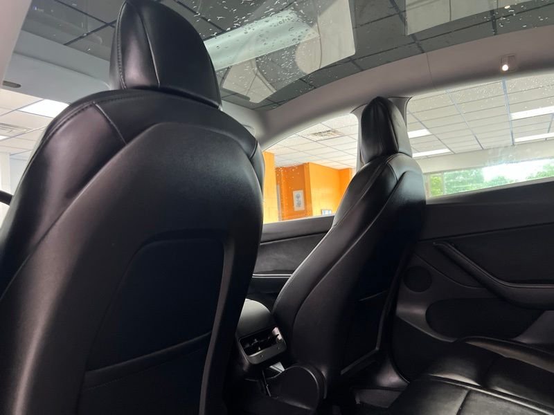 Used 2021 Red Tesla Long Range image 18