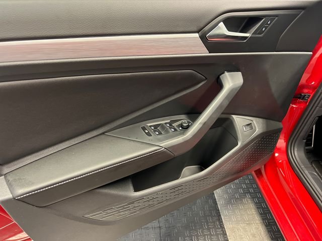 New 2026 Red Volkswagen 1.5T Sport image 7
