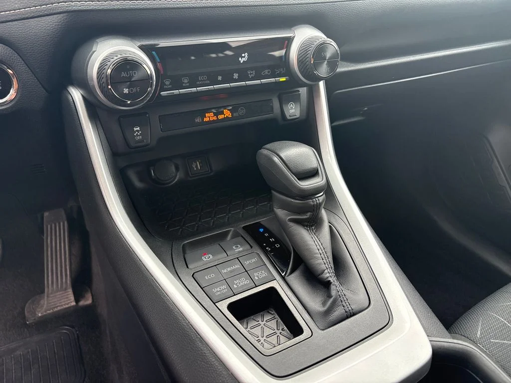 Certified Used 2025 Silver Toyota XLE image 10